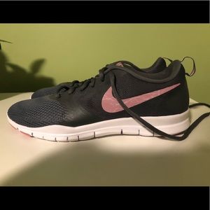 Nike Flex Essential TR